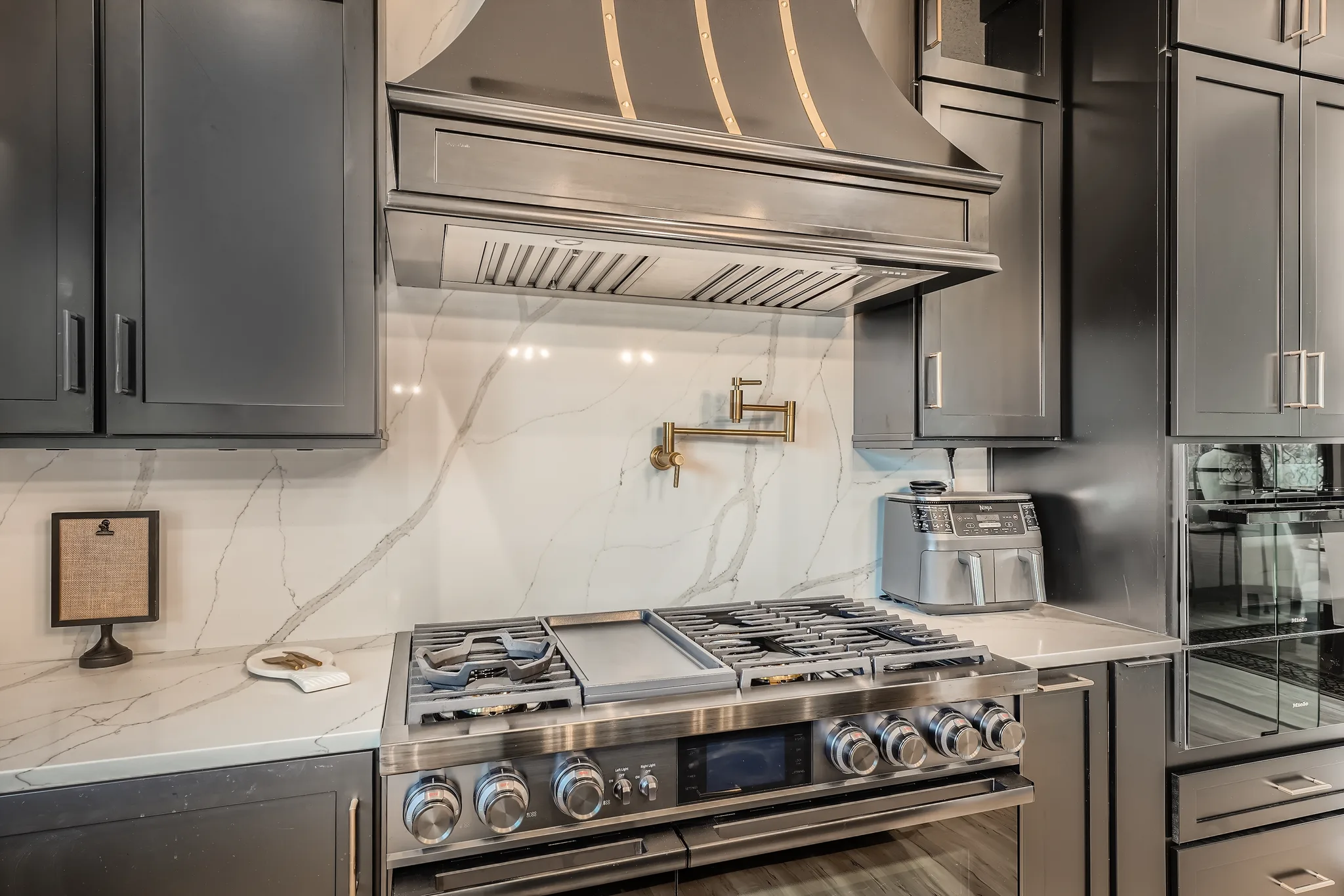 DG Home Pro completed kitchen remodel in Aurora, Colorado